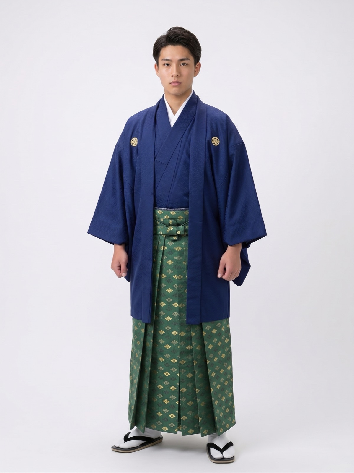 紺の羽織と緑地紋柄の袴